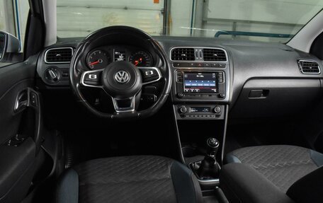 Volkswagen Polo VI (EU Market), 2019 год, 1 329 000 рублей, 6 фотография