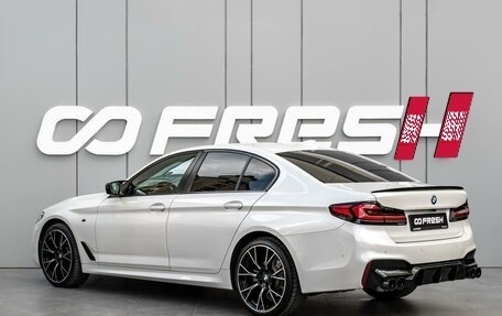 BMW 5 серия, 2018 год, 3 100 000 рублей, 2 фотография