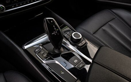 BMW 5 серия, 2018 год, 3 100 000 рублей, 14 фотография