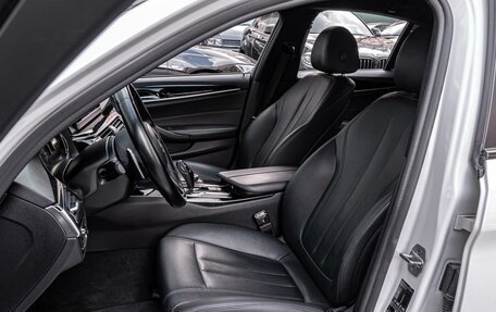 BMW 5 серия, 2018 год, 3 100 000 рублей, 12 фотография