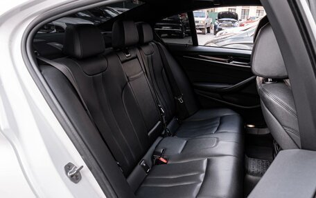 BMW 5 серия, 2018 год, 3 100 000 рублей, 9 фотография