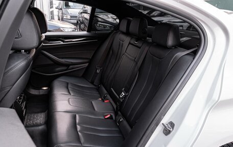 BMW 5 серия, 2018 год, 3 100 000 рублей, 11 фотография