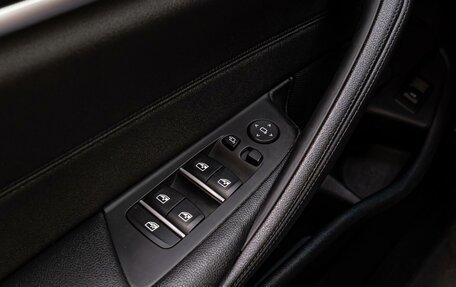 BMW 5 серия, 2018 год, 3 100 000 рублей, 21 фотография