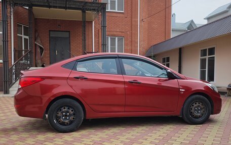 Hyundai Solaris II рестайлинг, 2011 год, 690 000 рублей, 3 фотография