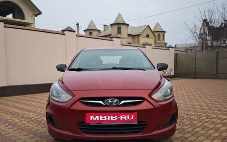 Hyundai Solaris II рестайлинг, 2011 год, 690 000 рублей, 4 фотография