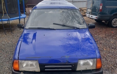 ИЖ 21261 «Фабула», 2004 год, 49 000 рублей, 2 фотография