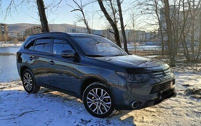 Mitsubishi Outlander III рестайлинг 3, 2014 год, 1 850 000 рублей, 1 фотография