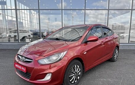 Hyundai Solaris II рестайлинг, 2012 год, 750 000 рублей, 1 фотография