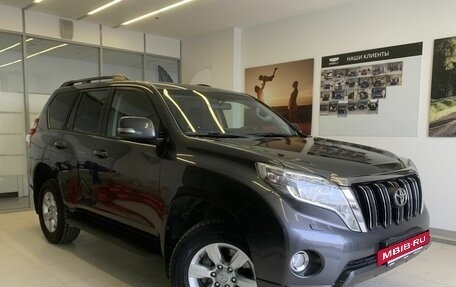 Toyota Land Cruiser Prado 150 рестайлинг 2, 2016 год, 4 300 000 рублей, 3 фотография
