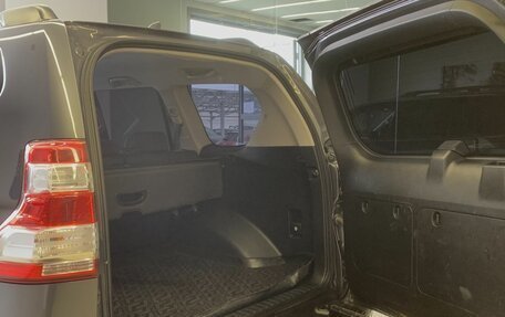 Toyota Land Cruiser Prado 150 рестайлинг 2, 2016 год, 4 300 000 рублей, 14 фотография