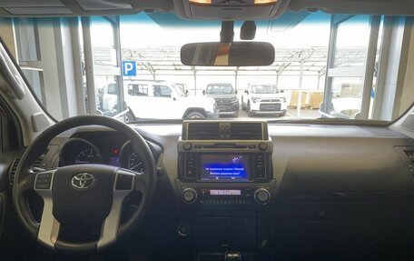 Toyota Land Cruiser Prado 150 рестайлинг 2, 2016 год, 4 300 000 рублей, 7 фотография