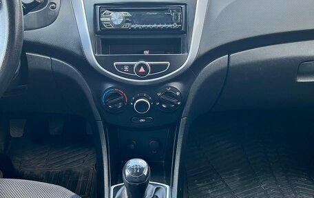 Hyundai Solaris II рестайлинг, 2013 год, 520 000 рублей, 14 фотография