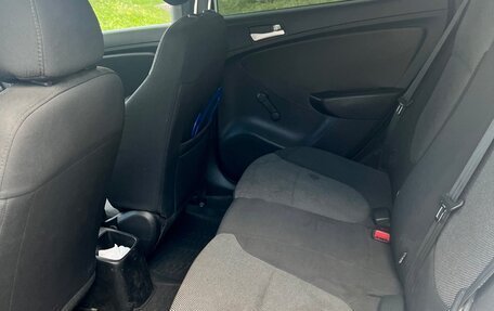 Hyundai Solaris II рестайлинг, 2013 год, 520 000 рублей, 17 фотография