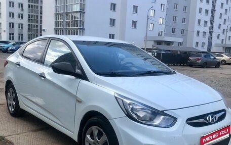 Hyundai Solaris II рестайлинг, 2013 год, 520 000 рублей, 18 фотография