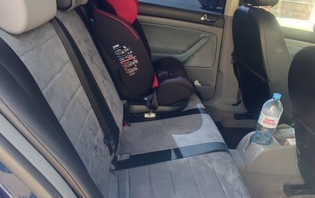 Volkswagen Golf V, 2004 год, 450 000 рублей, 10 фотография