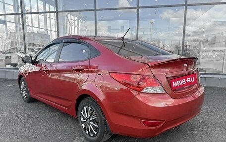 Hyundai Solaris II рестайлинг, 2012 год, 750 000 рублей, 5 фотография