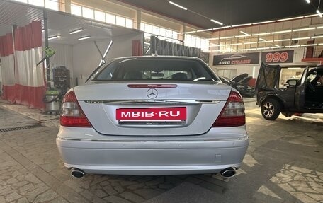 Mercedes-Benz E-Класс, 2007 год, 1 040 000 рублей, 4 фотография