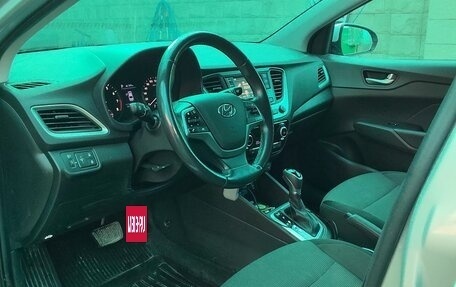 Hyundai Solaris II рестайлинг, 2017 год, 1 150 000 рублей, 8 фотография