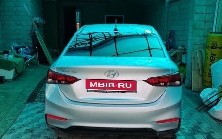 Hyundai Solaris II рестайлинг, 2017 год, 1 150 000 рублей, 3 фотография