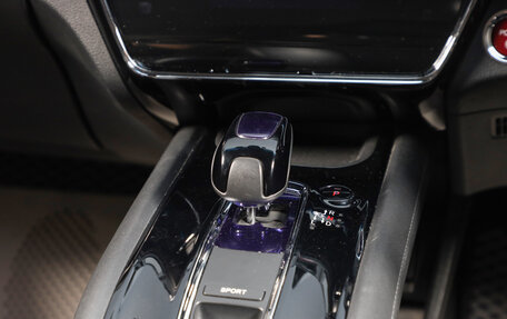 Honda Vezel, 2015 год, 1 799 000 рублей, 16 фотография