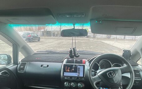 Honda Fit III, 2002 год, 350 000 рублей, 6 фотография