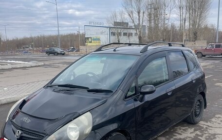 Honda Fit III, 2002 год, 350 000 рублей, 2 фотография