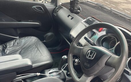 Honda Fit III, 2002 год, 350 000 рублей, 7 фотография