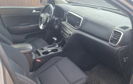 KIA Sportage IV рестайлинг, 2021 год, 2 800 000 рублей, 9 фотография