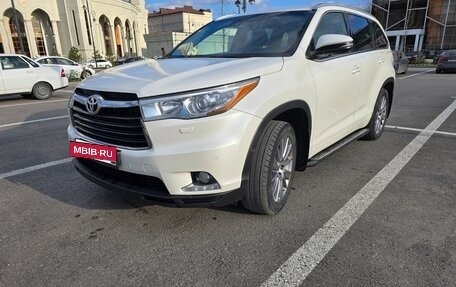 Toyota Highlander III, 2014 год, 2 600 000 рублей, 2 фотография