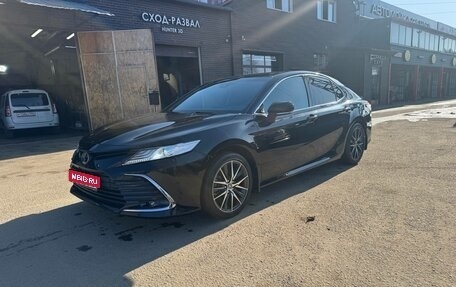 Toyota Camry, 2021 год, 3 500 000 рублей, 1 фотография