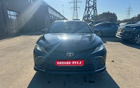 Toyota Camry, 2021 год, 3 500 000 рублей, 5 фотография