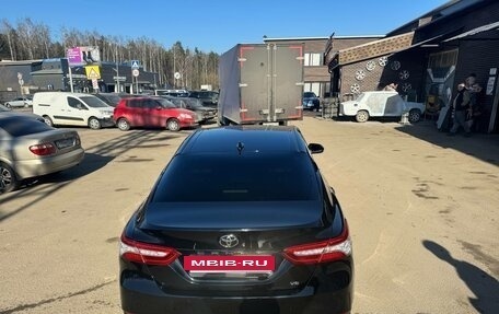 Toyota Camry, 2021 год, 3 500 000 рублей, 10 фотография