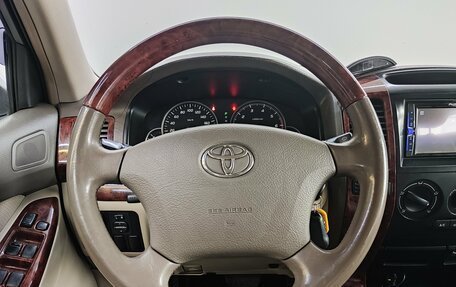 Toyota Land Cruiser Prado 120 рестайлинг, 2004 год, 1 975 000 рублей, 10 фотография