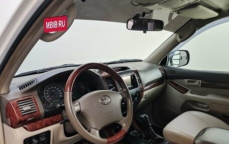 Toyota Land Cruiser Prado 120 рестайлинг, 2004 год, 1 975 000 рублей, 14 фотография