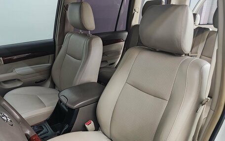 Toyota Land Cruiser Prado 120 рестайлинг, 2004 год, 1 975 000 рублей, 16 фотография