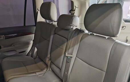 Toyota Land Cruiser Prado 120 рестайлинг, 2004 год, 1 975 000 рублей, 18 фотография