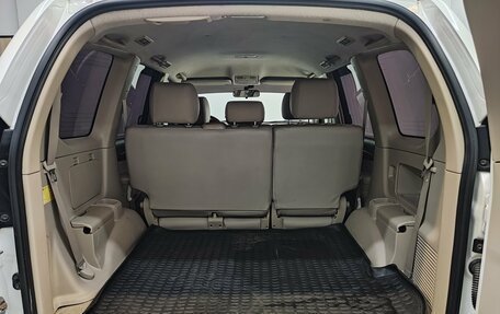 Toyota Land Cruiser Prado 120 рестайлинг, 2004 год, 1 975 000 рублей, 31 фотография