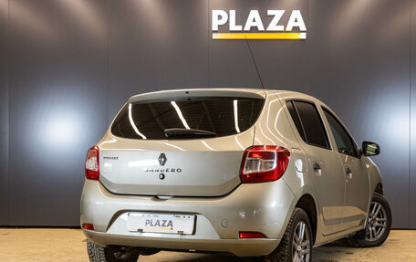 Renault Sandero II рестайлинг, 2015 год, 689 000 рублей, 3 фотография