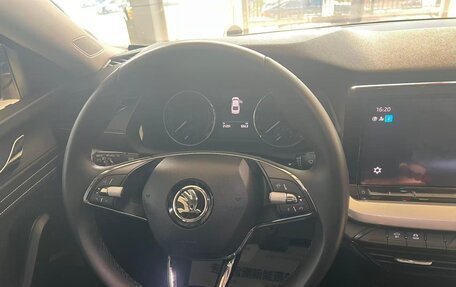 Skoda Octavia IV, 2022 год, 1 600 000 рублей, 7 фотография