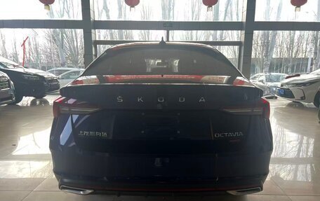 Skoda Octavia IV, 2022 год, 1 600 000 рублей, 4 фотография