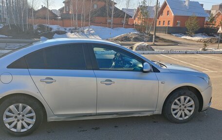 Chevrolet Cruze II, 2011 год, 710 000 рублей, 5 фотография