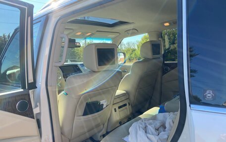 Nissan Patrol, 2011 год, 2 700 000 рублей, 10 фотография