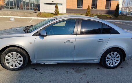 Chevrolet Cruze II, 2011 год, 710 000 рублей, 3 фотография