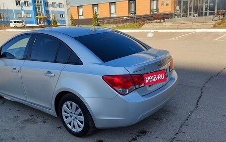Chevrolet Cruze II, 2011 год, 710 000 рублей, 8 фотография