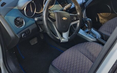 Chevrolet Cruze II, 2011 год, 710 000 рублей, 10 фотография