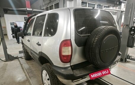 Chevrolet Niva I рестайлинг, 2003 год, 250 000 рублей, 7 фотография