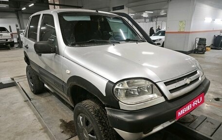 Chevrolet Niva I рестайлинг, 2003 год, 250 000 рублей, 12 фотография