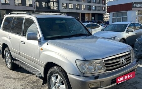 Toyota Land Cruiser 100 рестайлинг 2, 2006 год, 2 080 000 рублей, 2 фотография