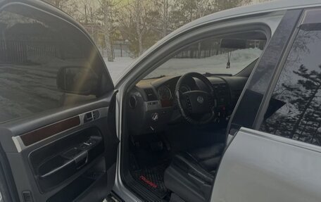 Volkswagen Touareg III, 2005 год, 637 000 рублей, 9 фотография