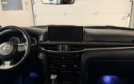 Lexus LX III, 2017 год, 6 499 000 рублей, 10 фотография